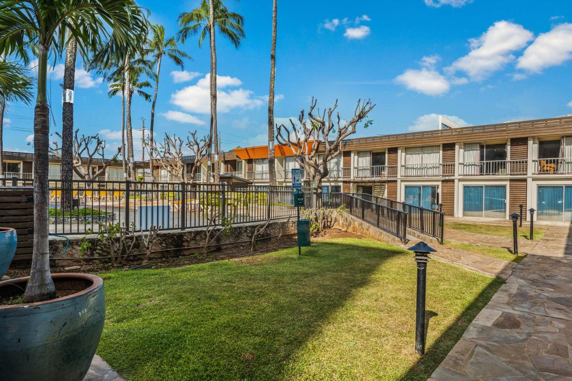 Western The Plaza Airport - Free Breakfast 3* Honolulu