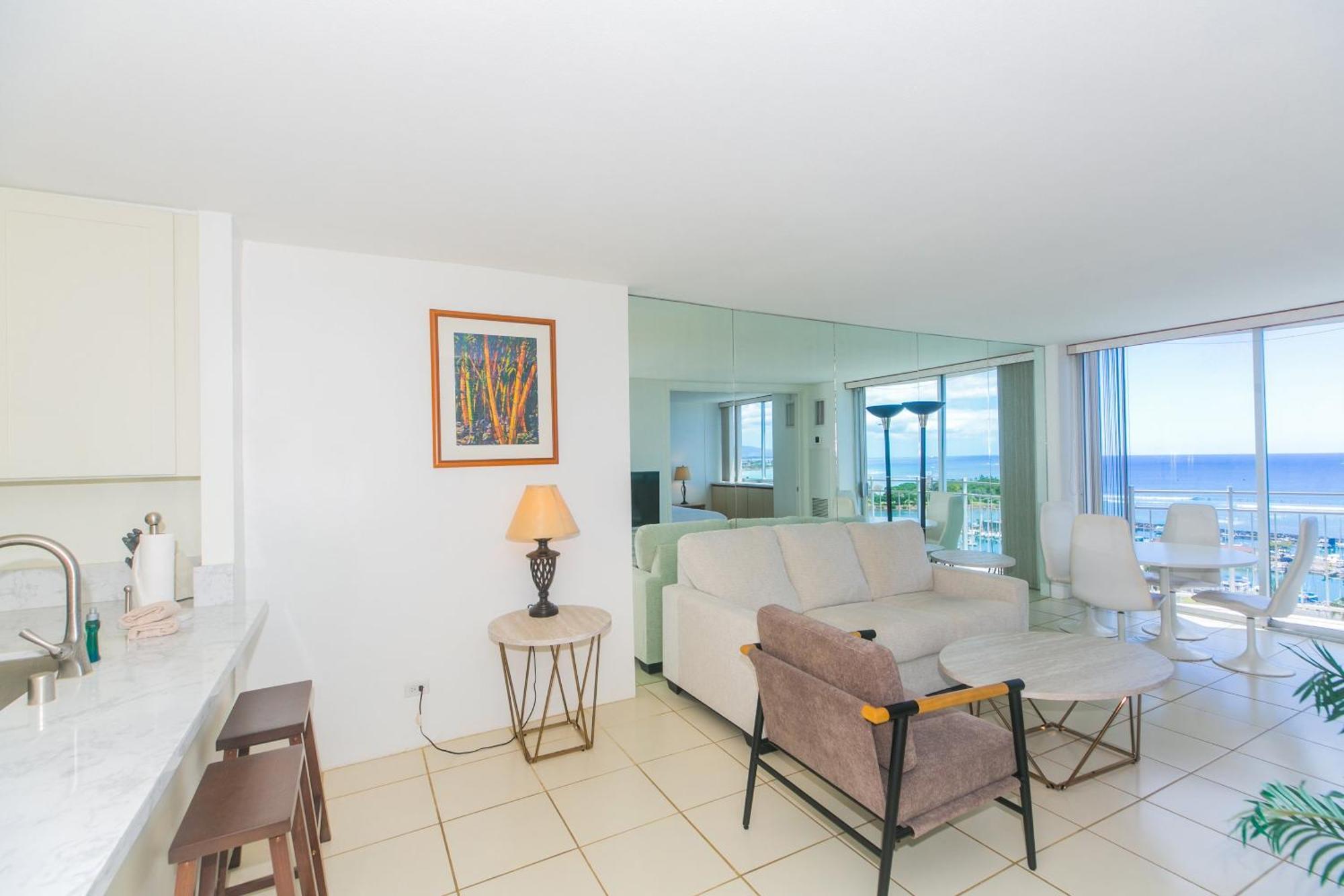 Ilikai Marina 1688 Yacht Harbor View 1br Honolulu