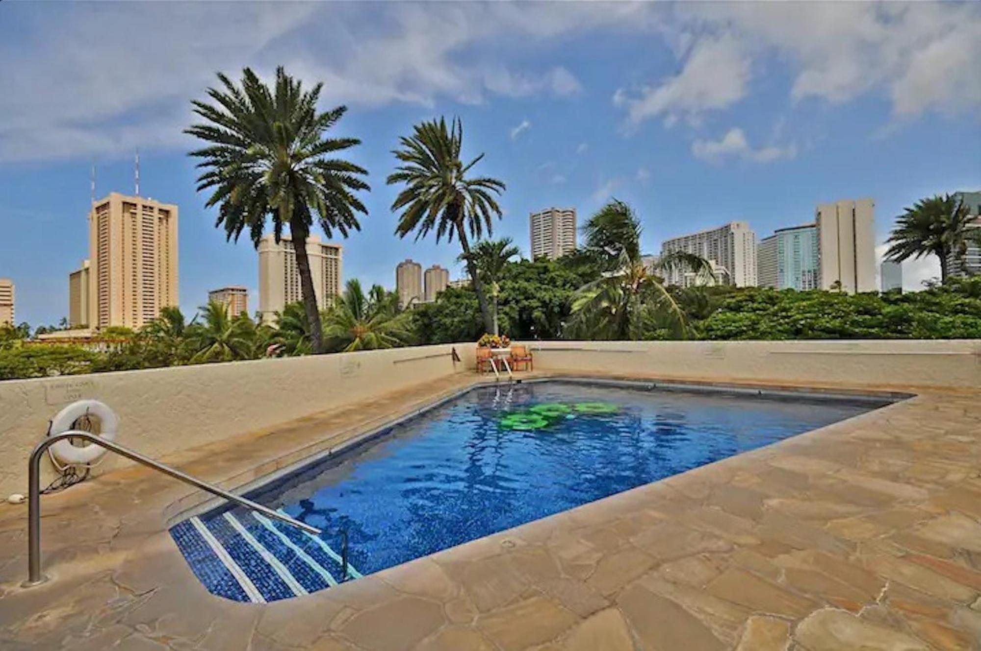 Luana Waikiki