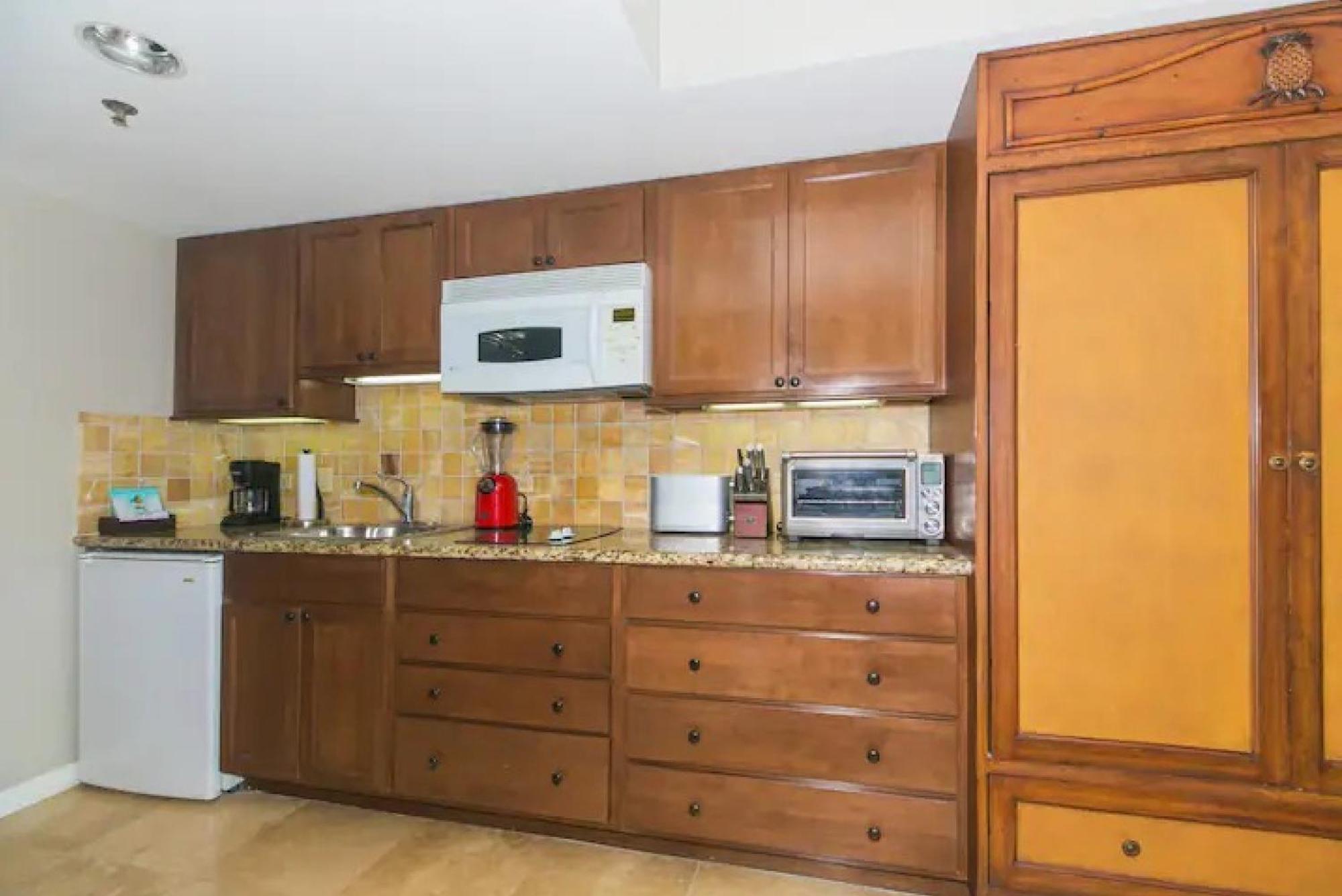 Luana Waikiki Apartment *