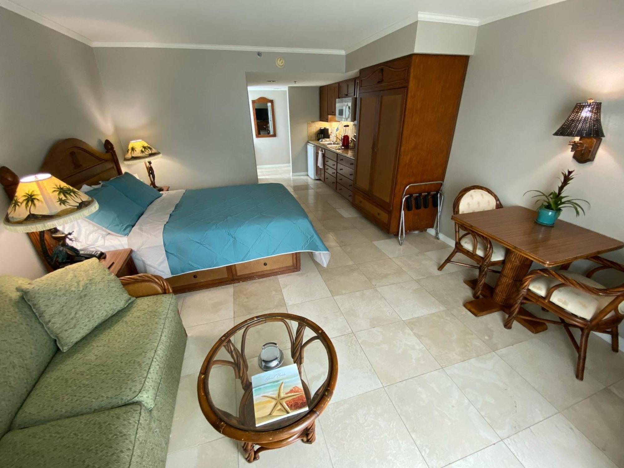 Luana Waikiki Apartment *