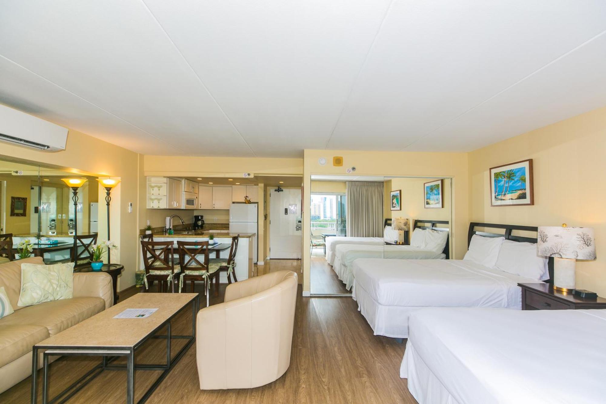 Ilikai Tower 1137 Yacht Harbor View 1br Apartment