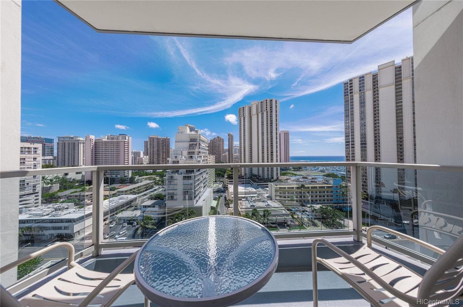 Ala Moana _ Ocean View With Balcony Aparthotel 4*