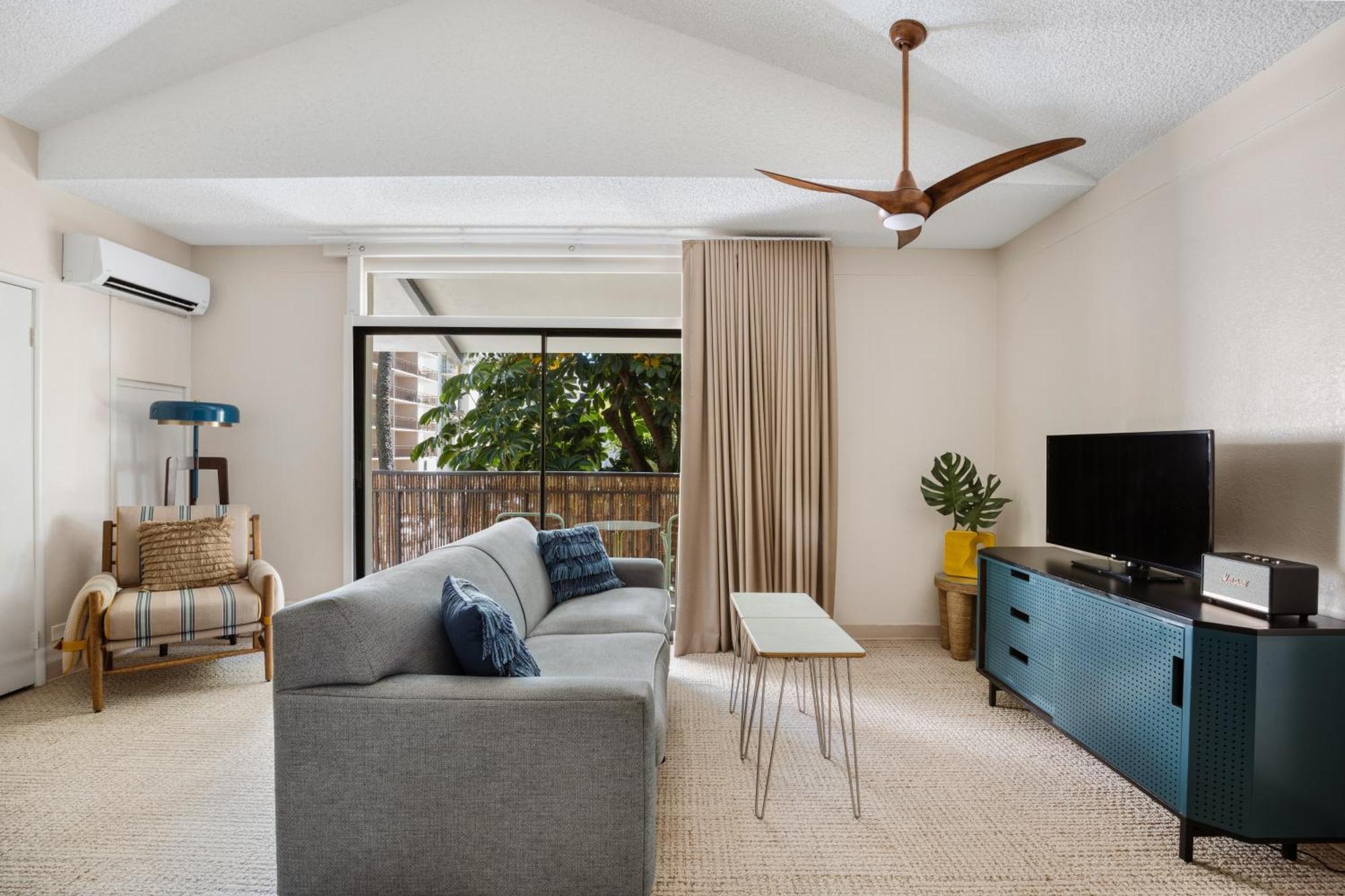 Hotel White Sands Honolulu