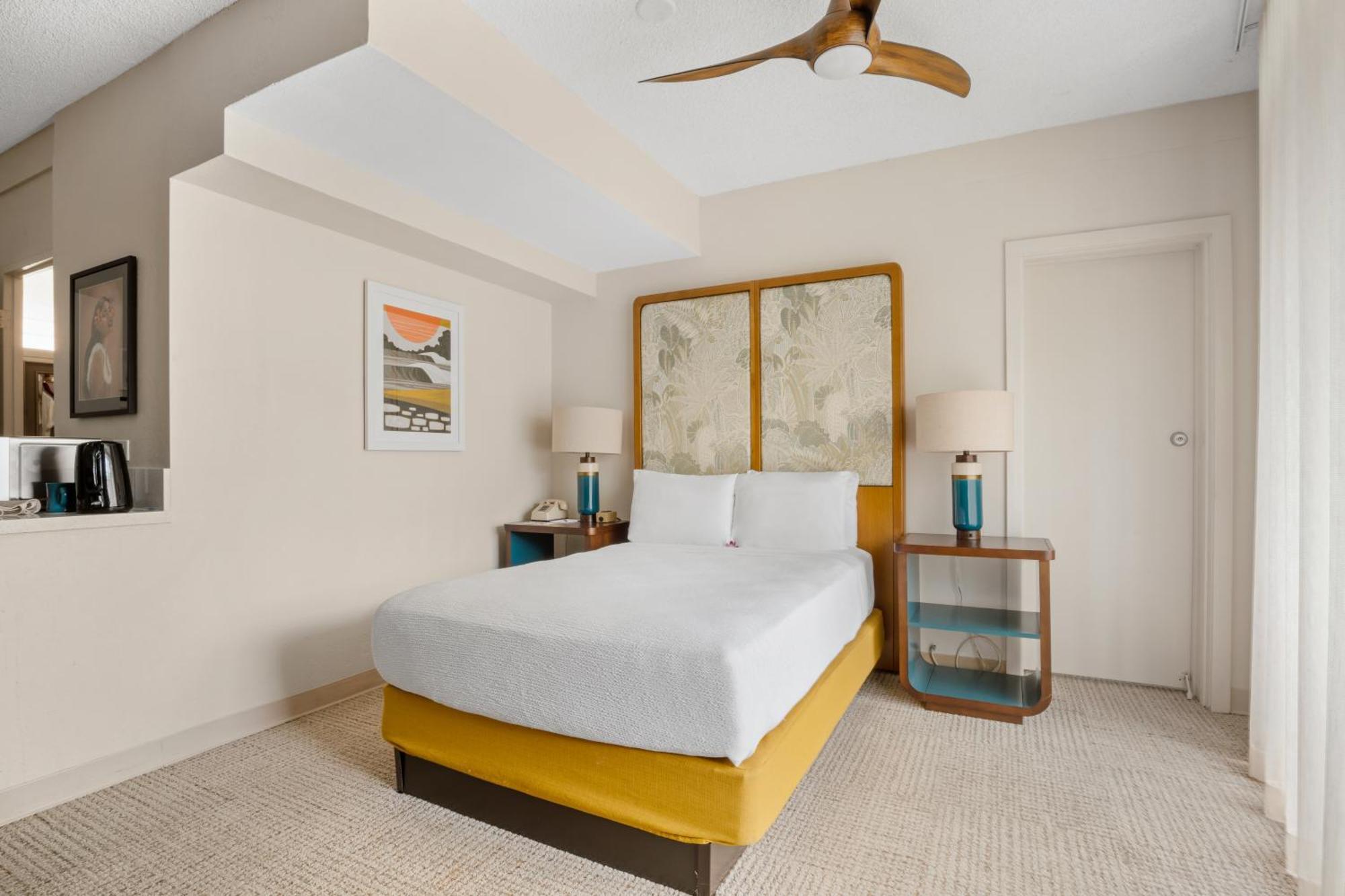 Hotel White Sands 3*