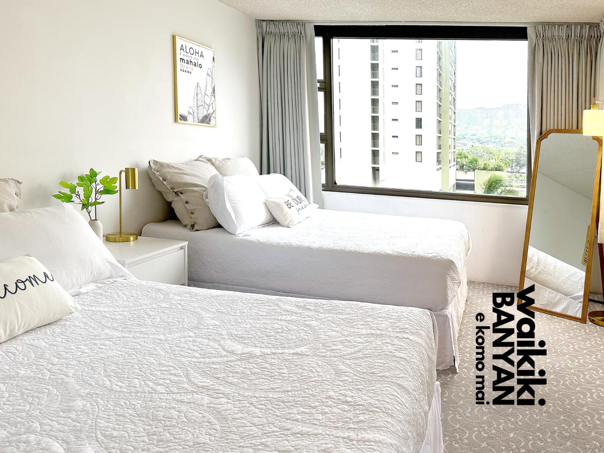 Stunning 1bd A Block Away To Waikiki Free Parking Apartment