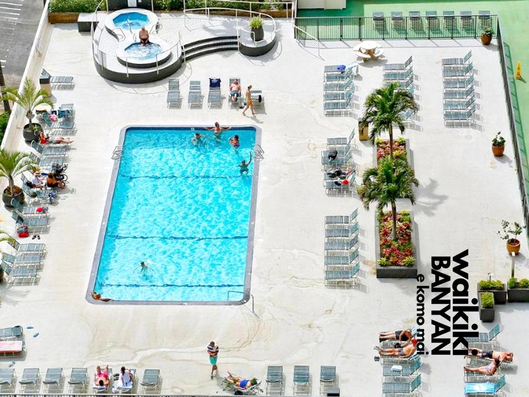Stunning 1bd A Block Away To Waikiki Free Parking Apartment