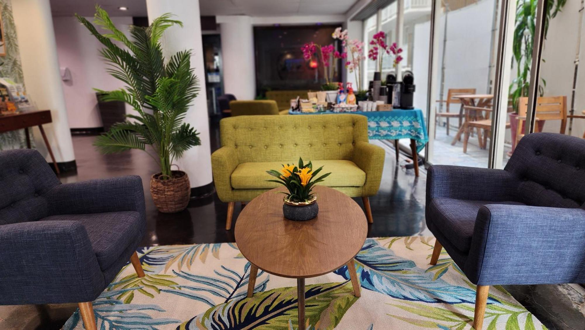 Waikiki Hotel
