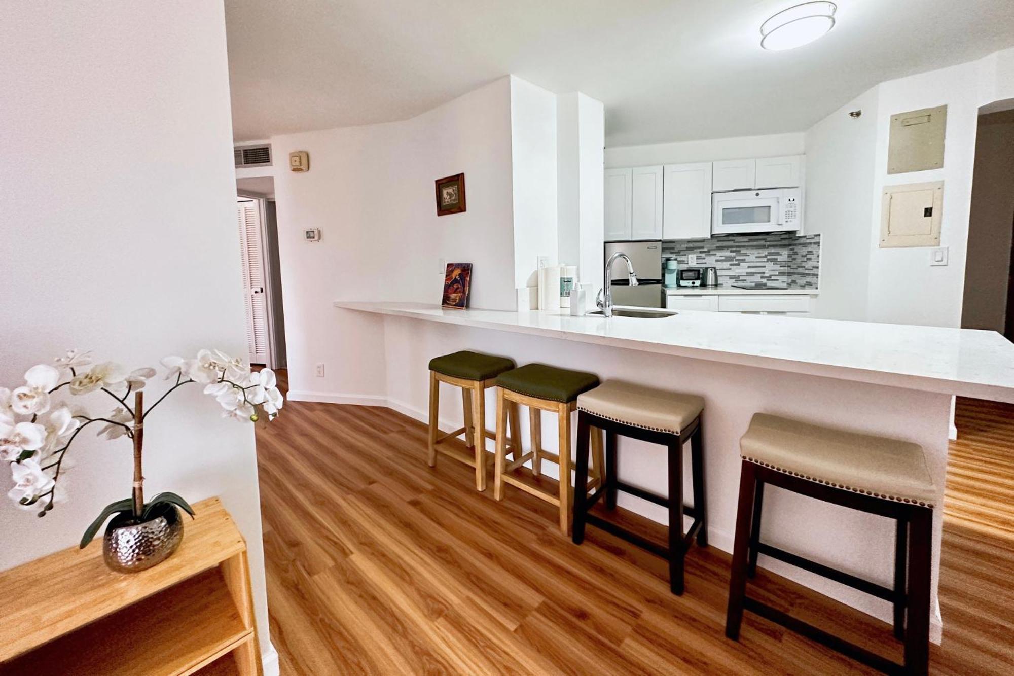 Condotel With Free Parking Wifi Ac By Stayhawaii