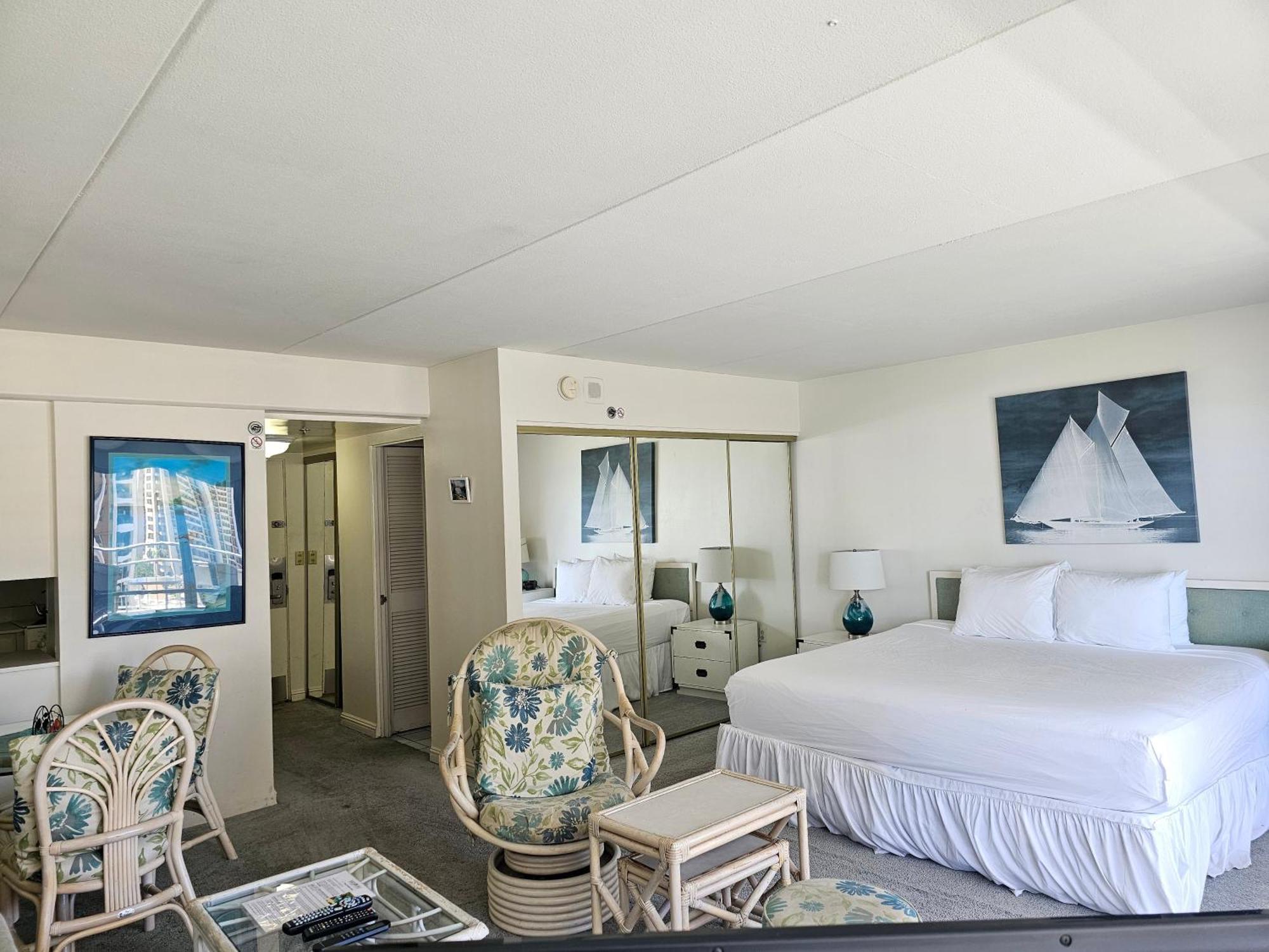 Apartment Ilikai Tower 1240 Lagoon View 1br *