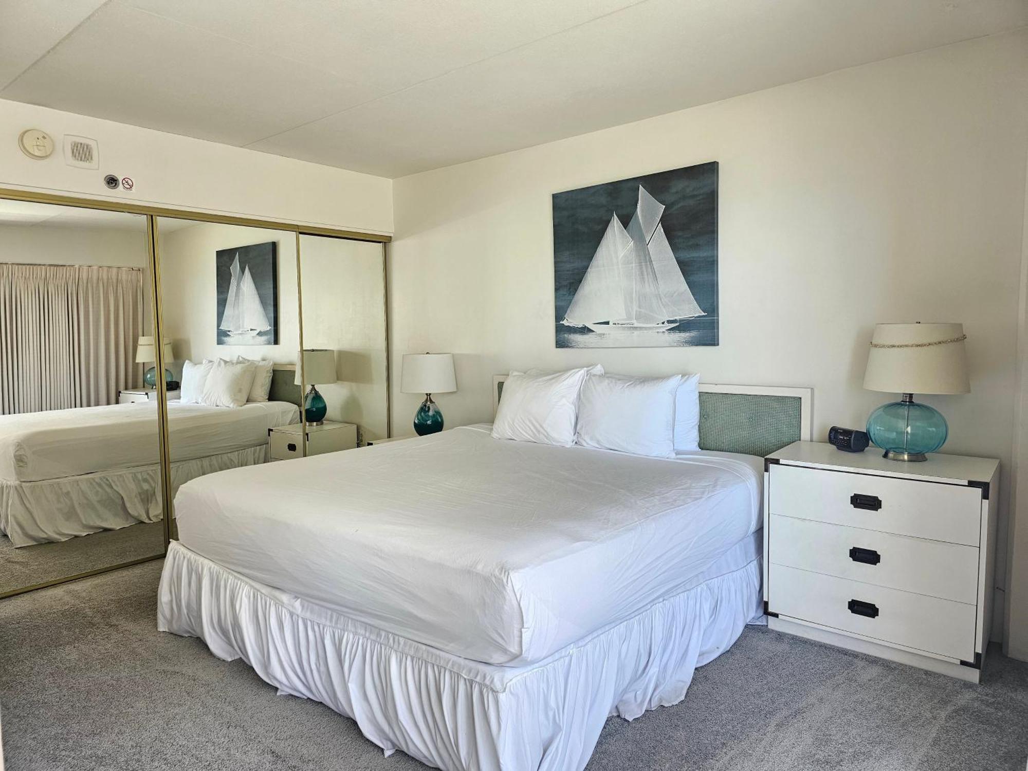 Ilikai Tower 1240 Lagoon View 1br *