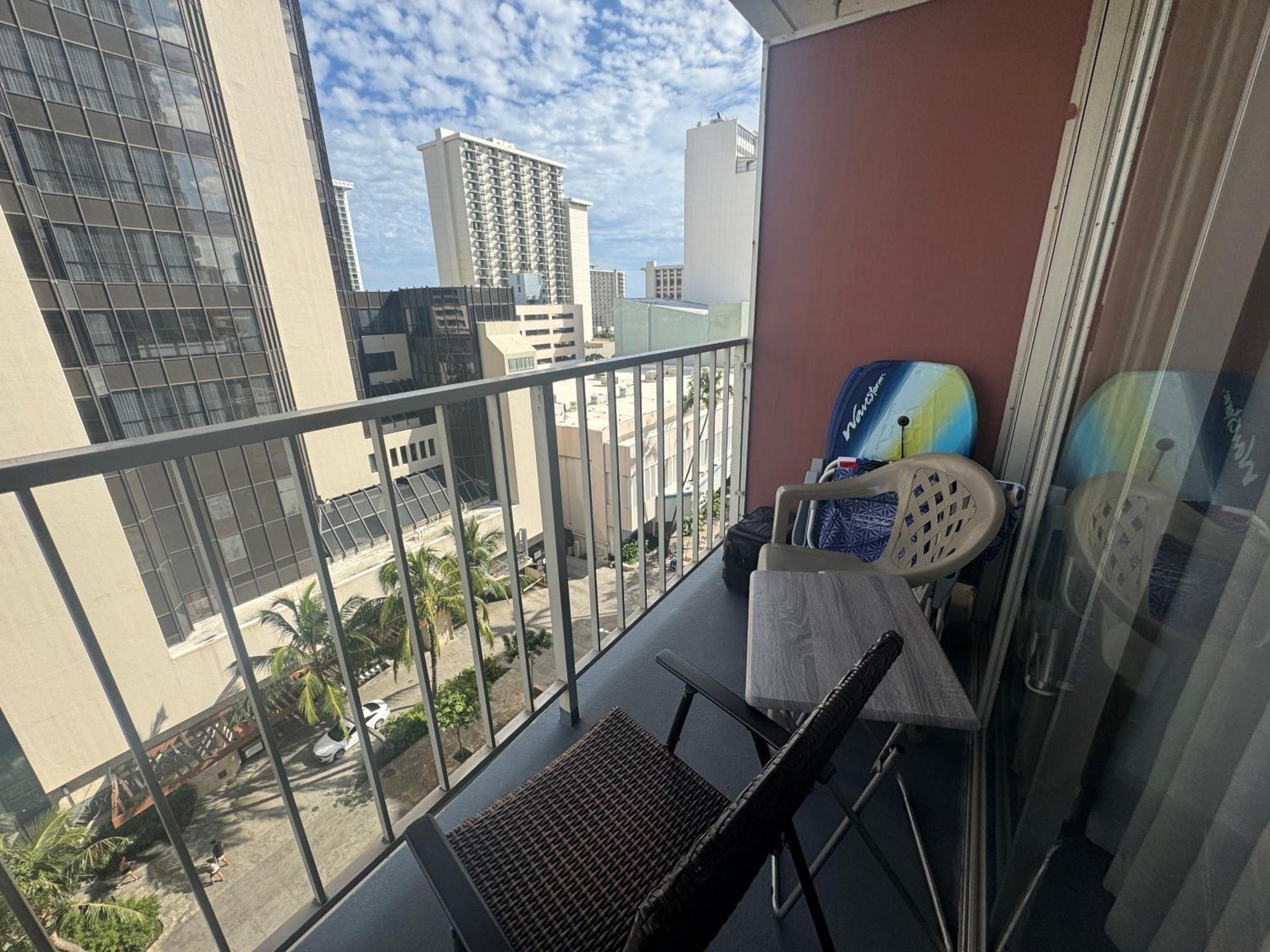 Tropical At Marine Surf Waikiki: Beachfront Oasis With Full Kitchen Apartment