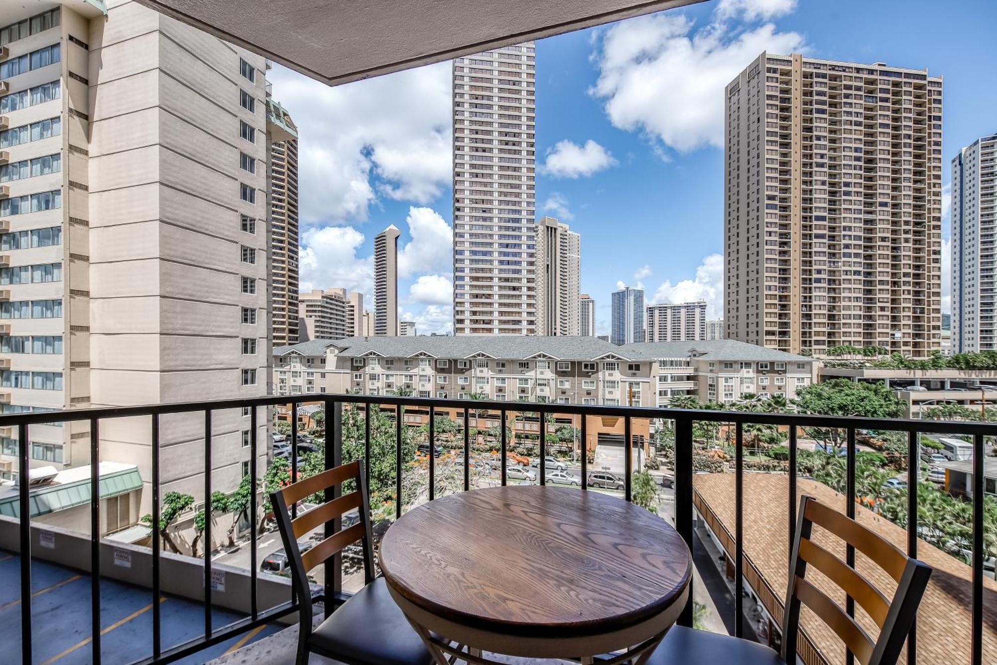 At Palms Waikiki *