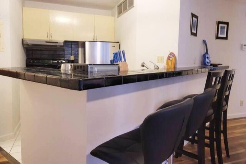 Condotel With Free Parking Wifi Ac By Stayhawaii *