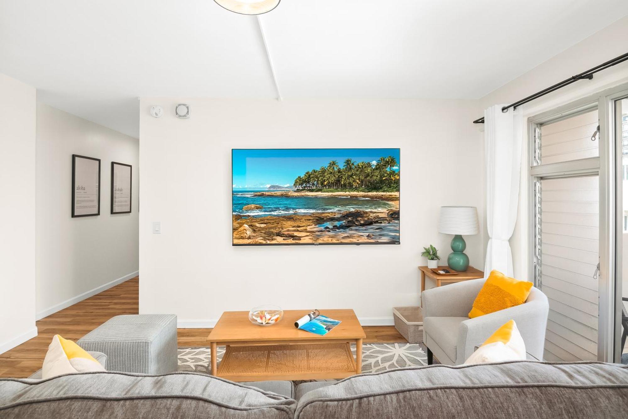 Apartment 2br-2ba Close To Waikiki With Free Parking! *