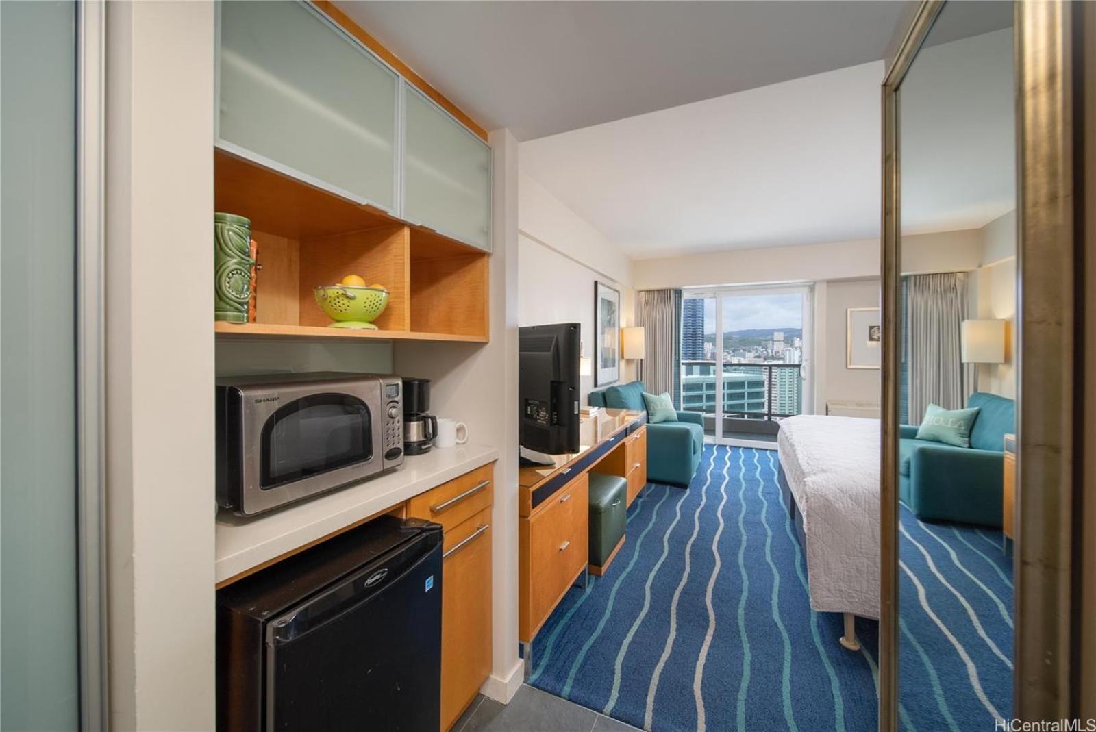 Luxury Ala Moana 25th Floor With Balcony