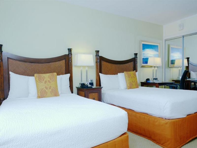 Courtyard By Marriott Waikiki Hotel