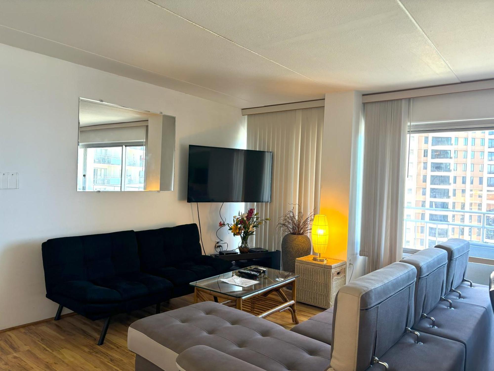Ilikai Apt 1618 - Spacious 2br 2ba Unit With Stunning Ocean-lagoon View * Honolulu