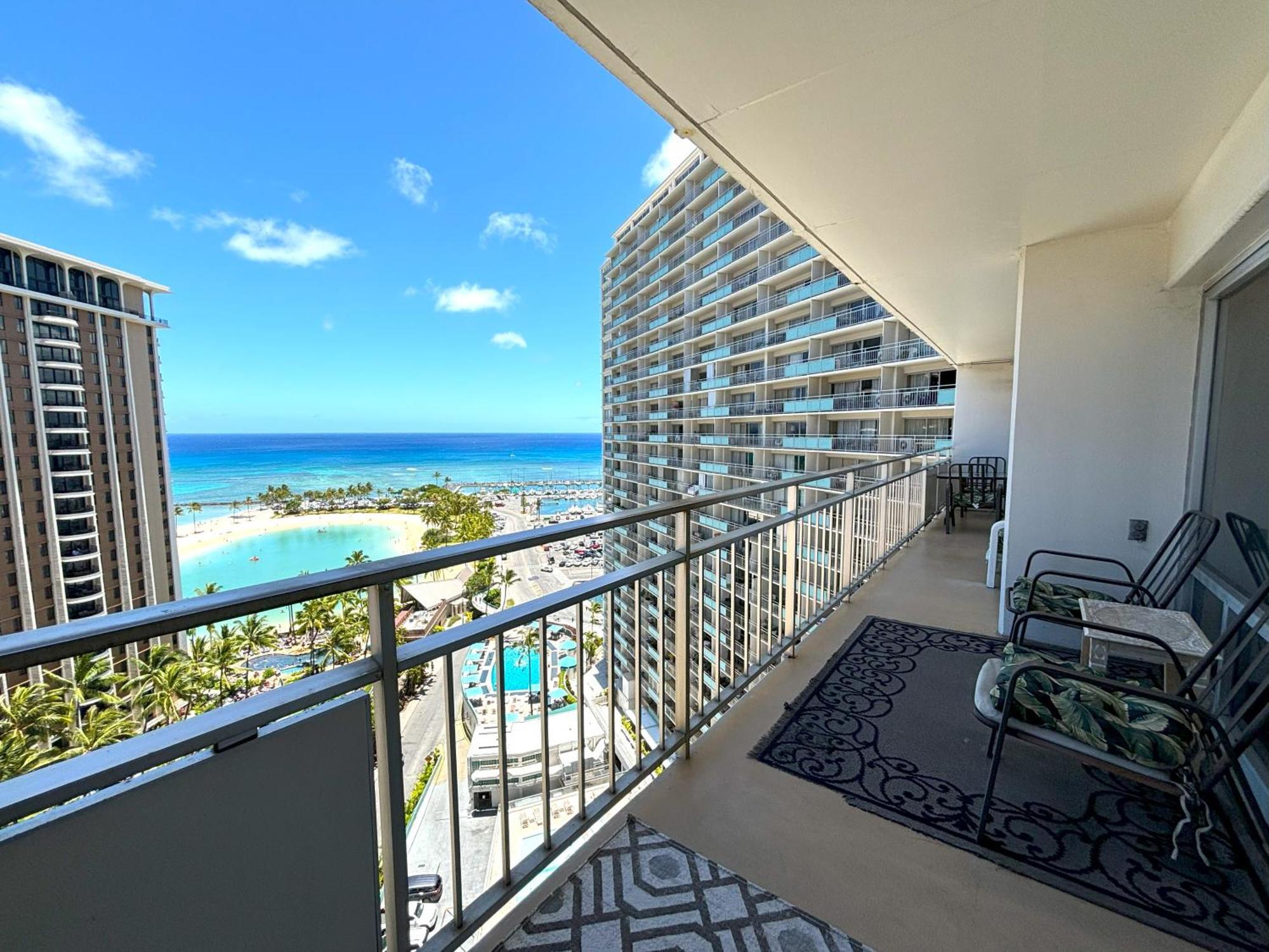 Holiday home Ilikai Apt 1618 - Spacious 2br 2ba Unit With Stunning Ocean-lagoon View Honolulu