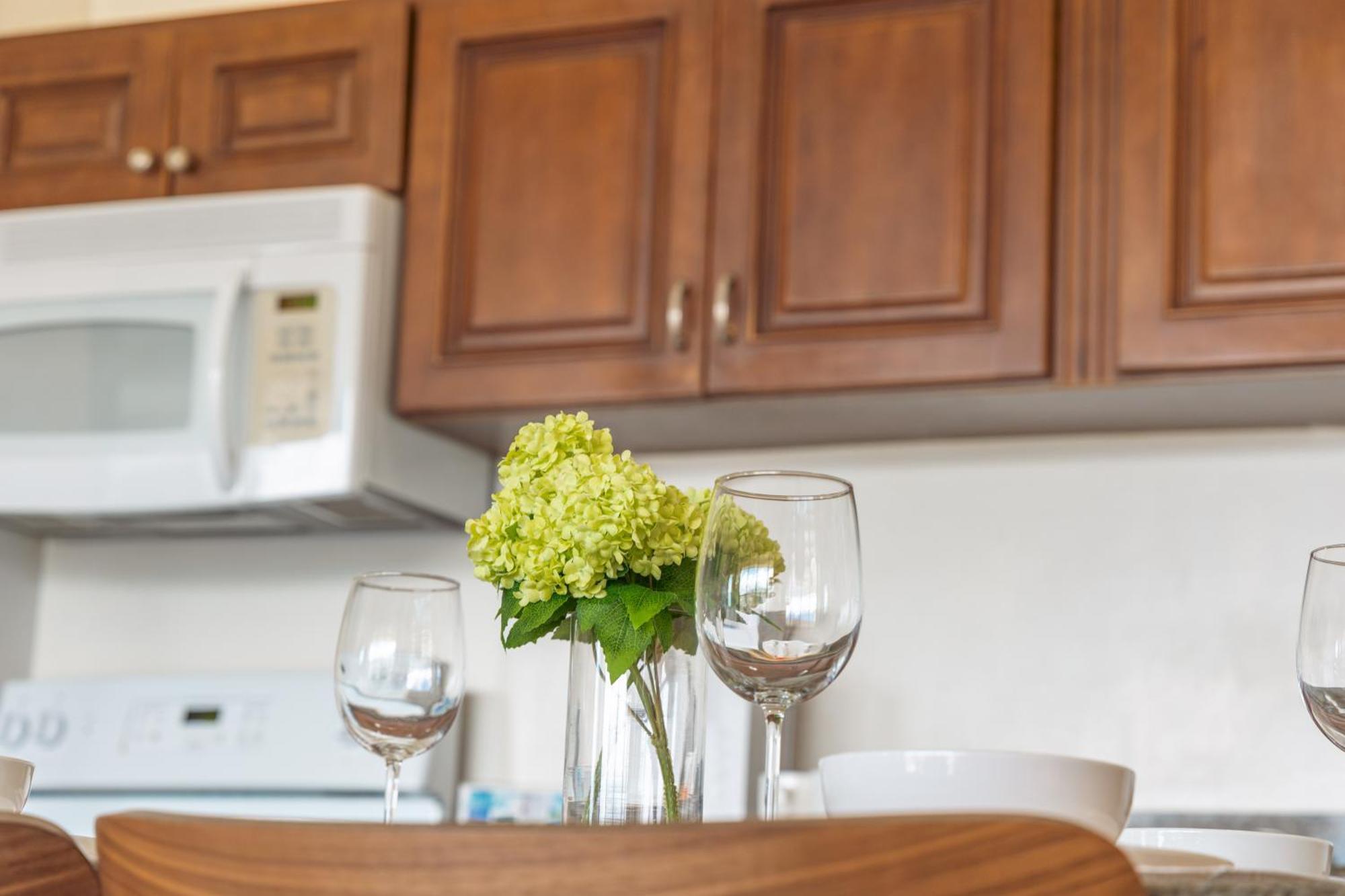 Escape To Mountain View Condo,near With Parking