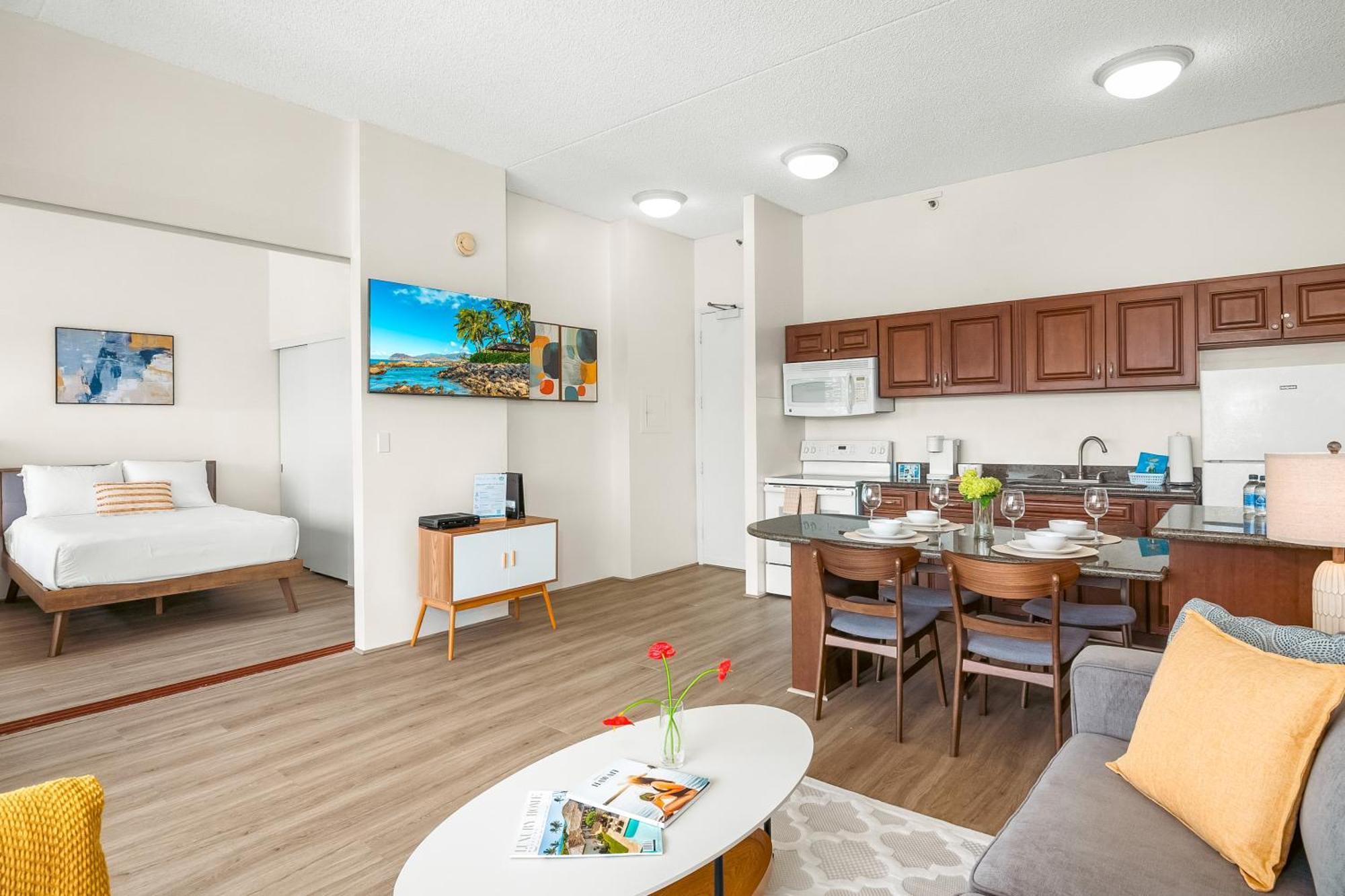Escape To Mountain View Condo,near With Parking *