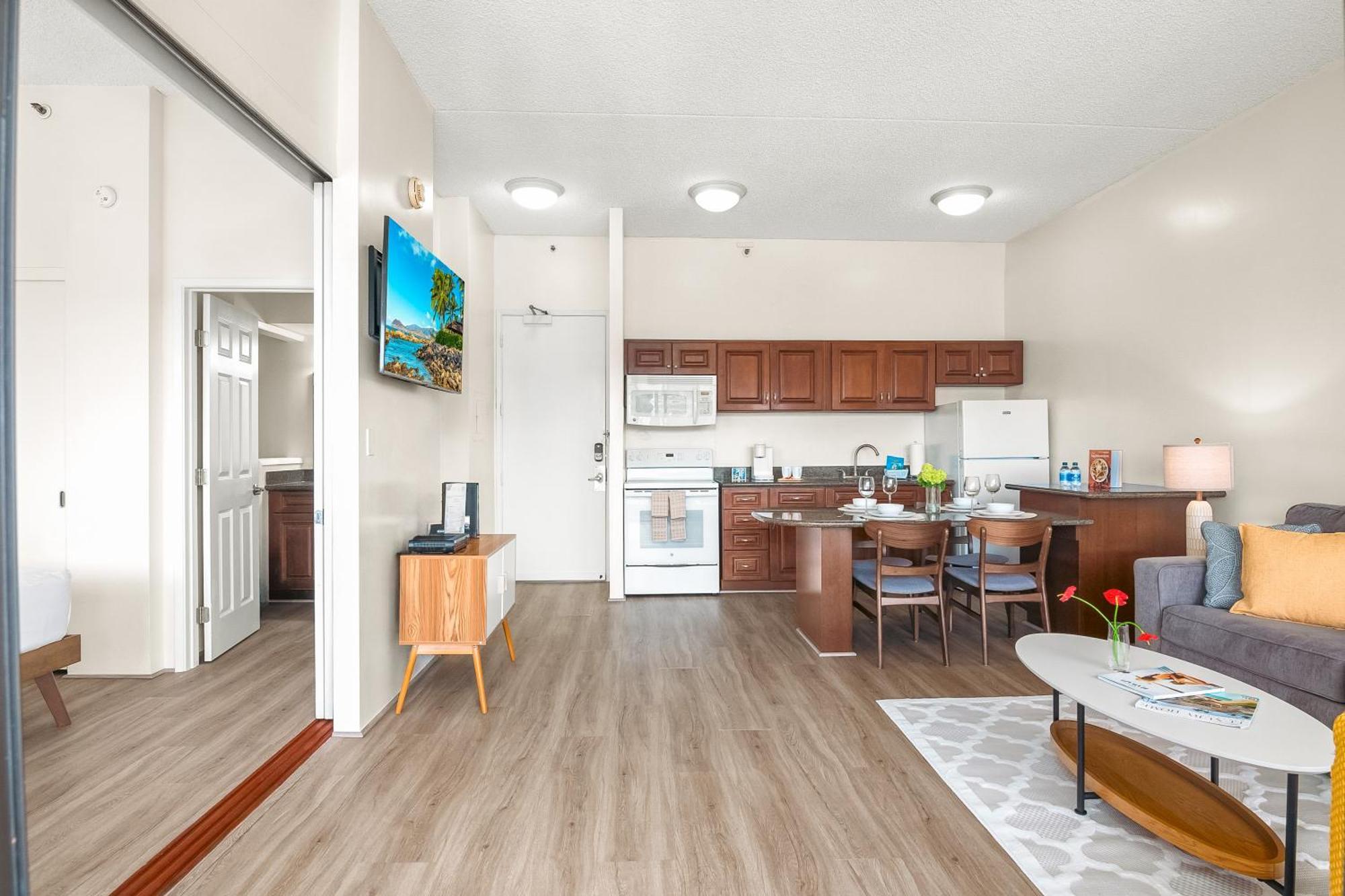 Escape To Mountain View Condo,near With Parking Honolulu
