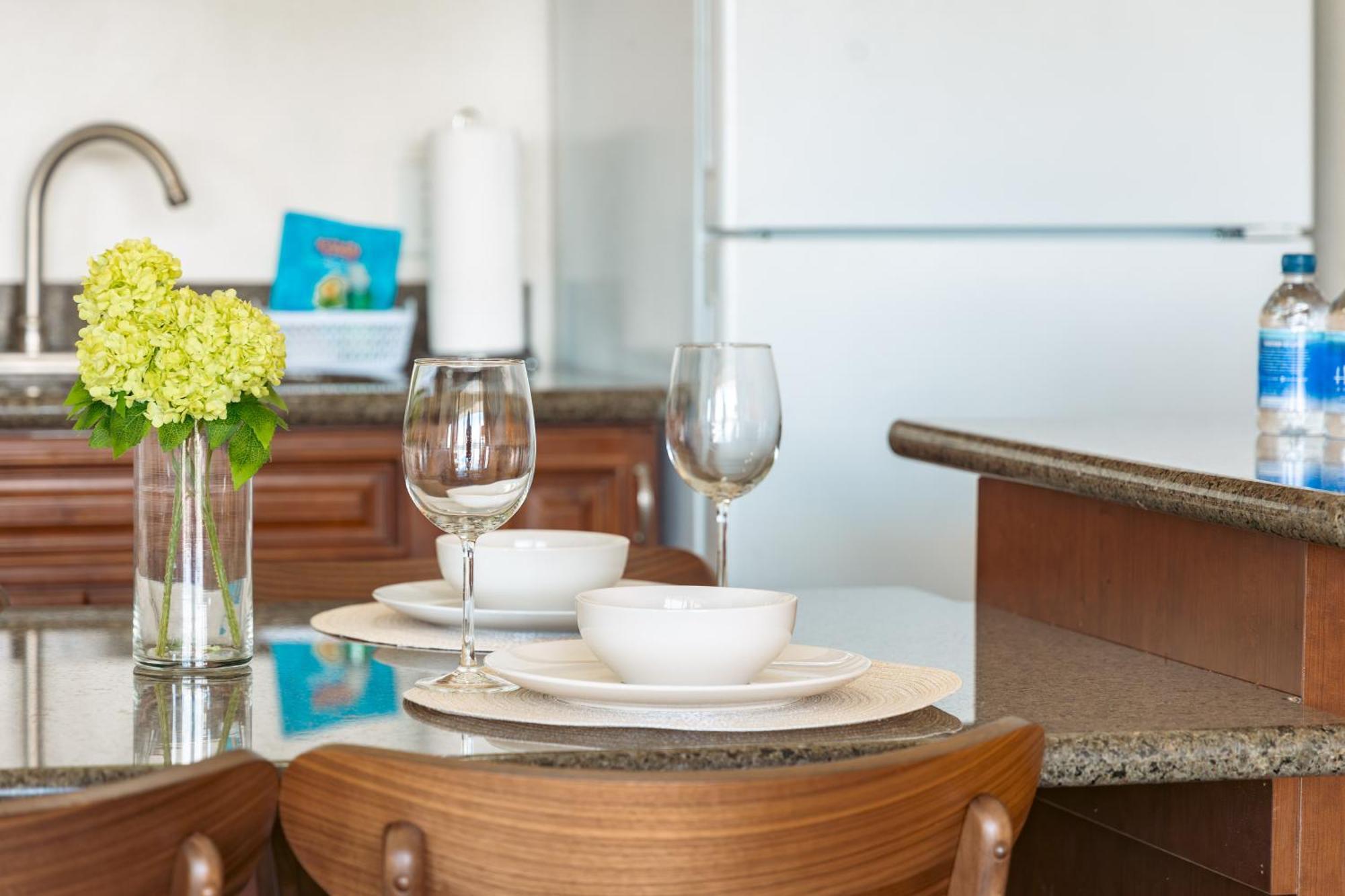 Escape To Mountain View Condo,near With Parking Apartment *