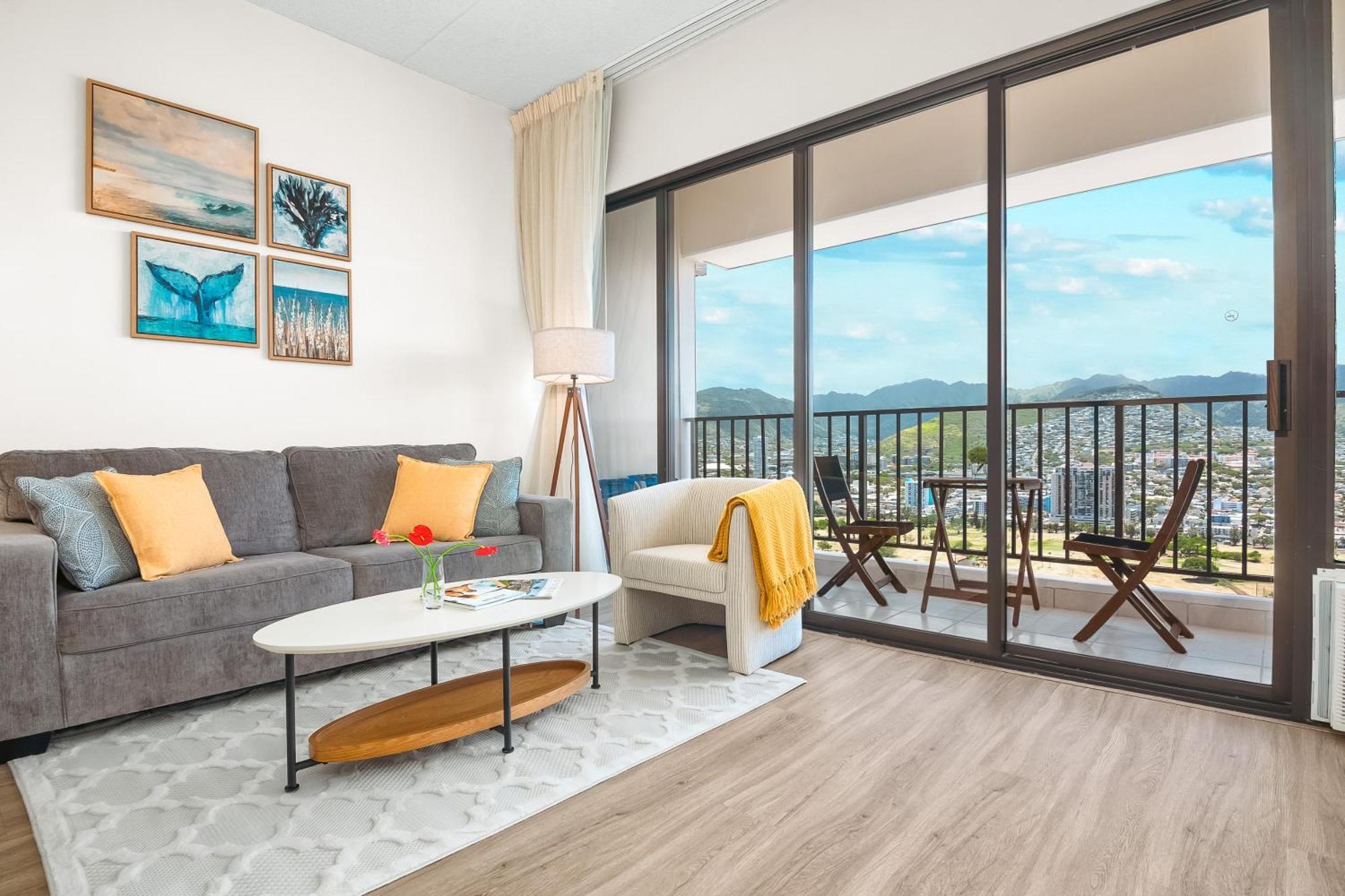 Escape To Mountain View Condo,near With Parking * Honolulu