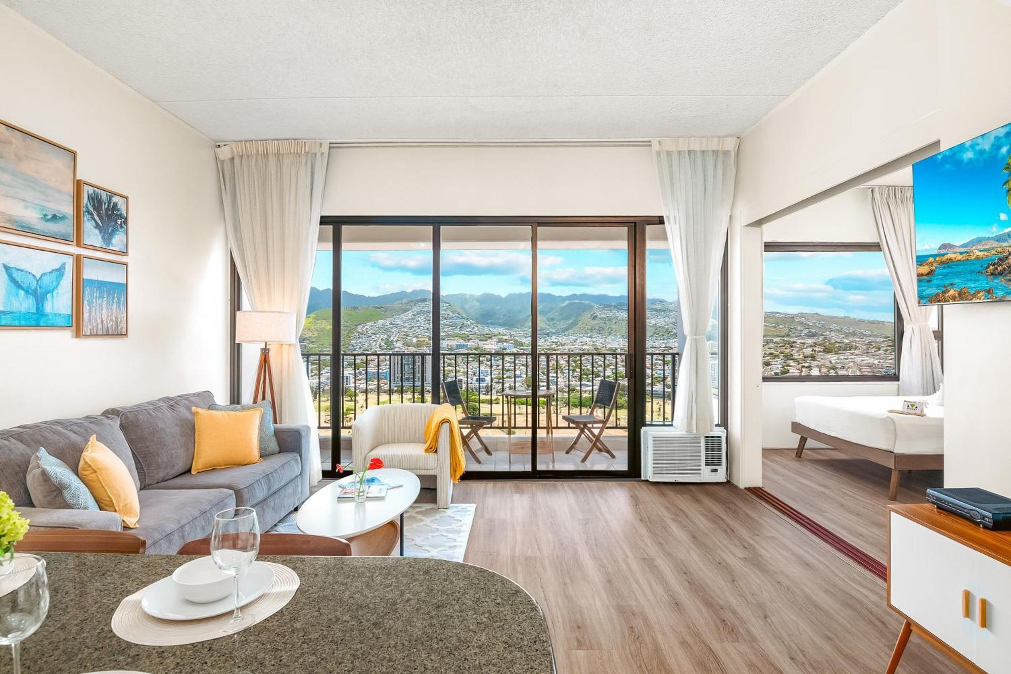 Escape To Mountain View Condo,near With Parking *