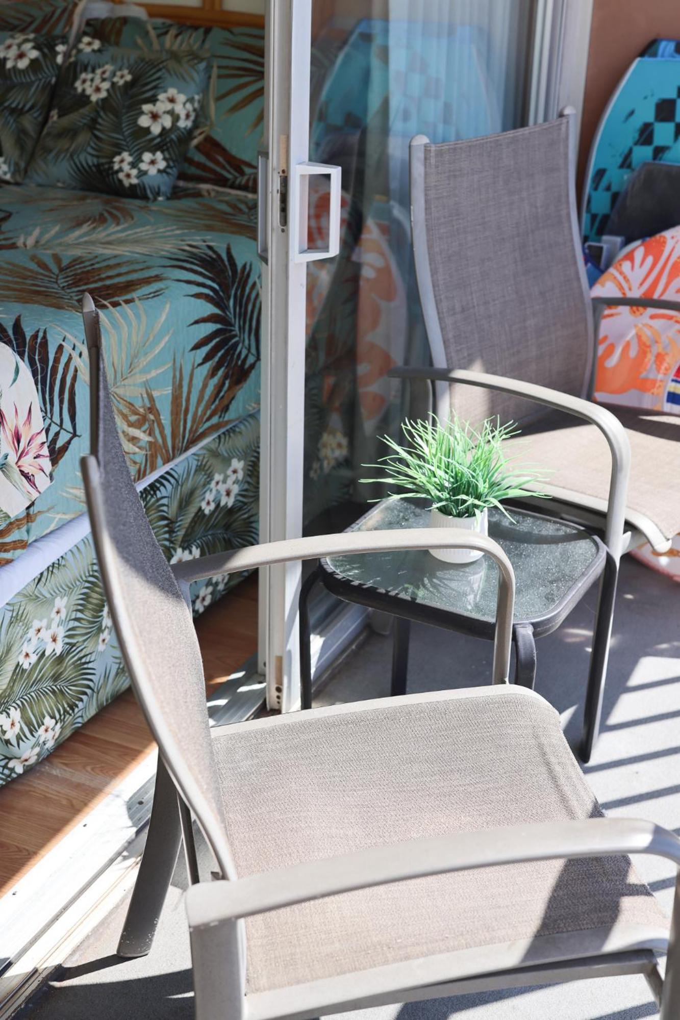 Tropical At Marine Surf Waikiki: Beachfront Oasis With Full Kitchen