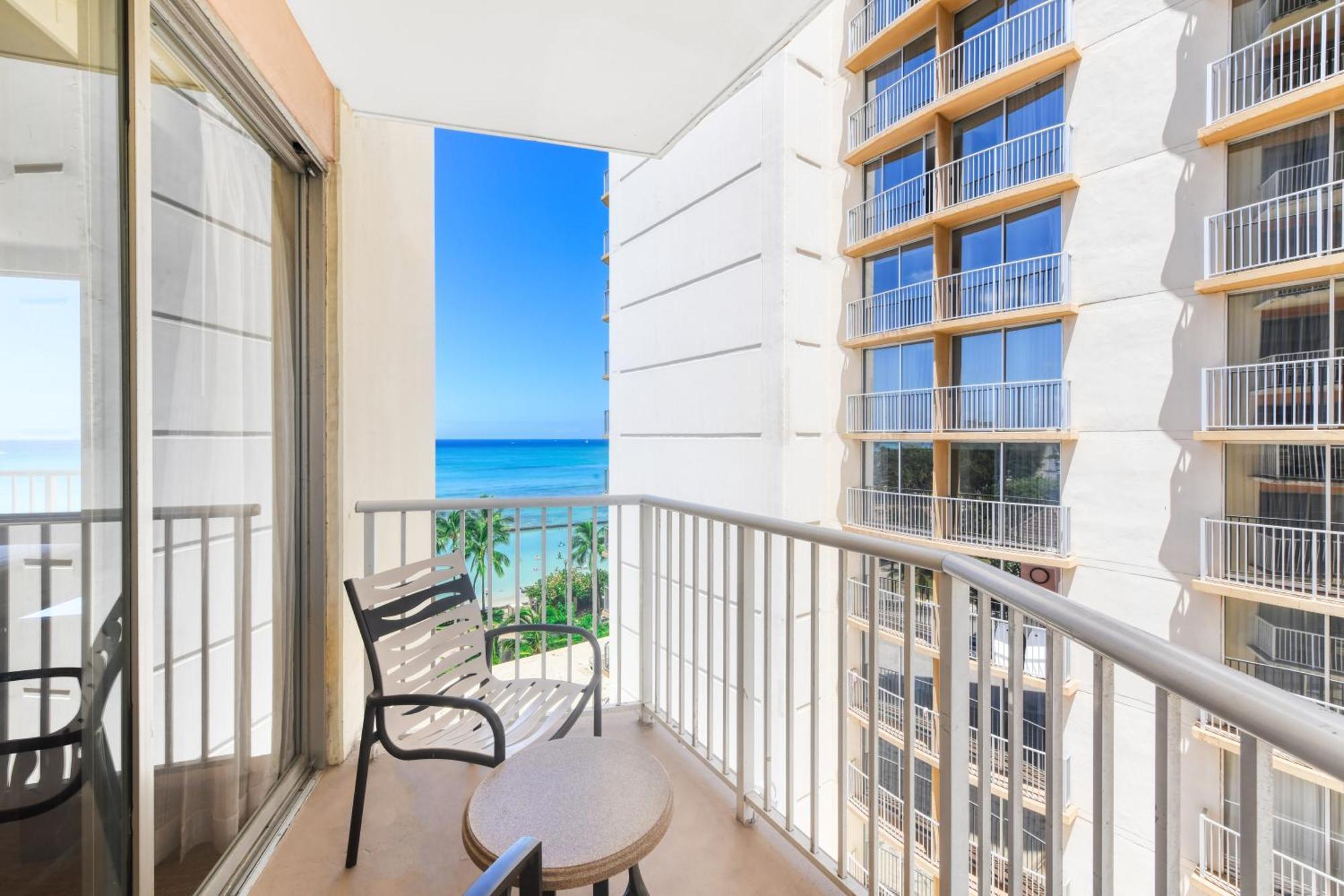 Park Shore Waikiki Hotel