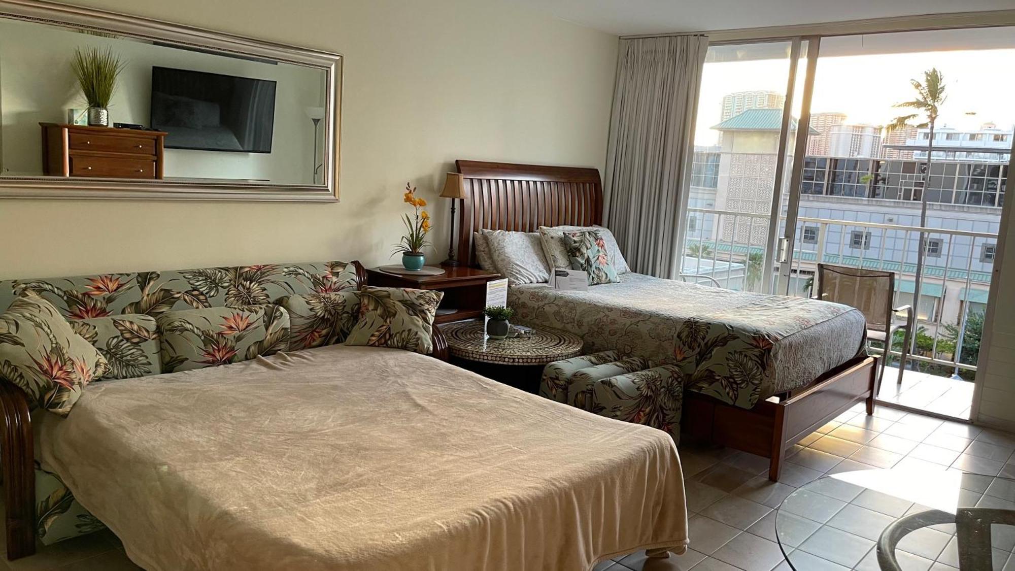 Tropical At Marine Surf Waikiki: Beachfront Oasis With Full Kitchen