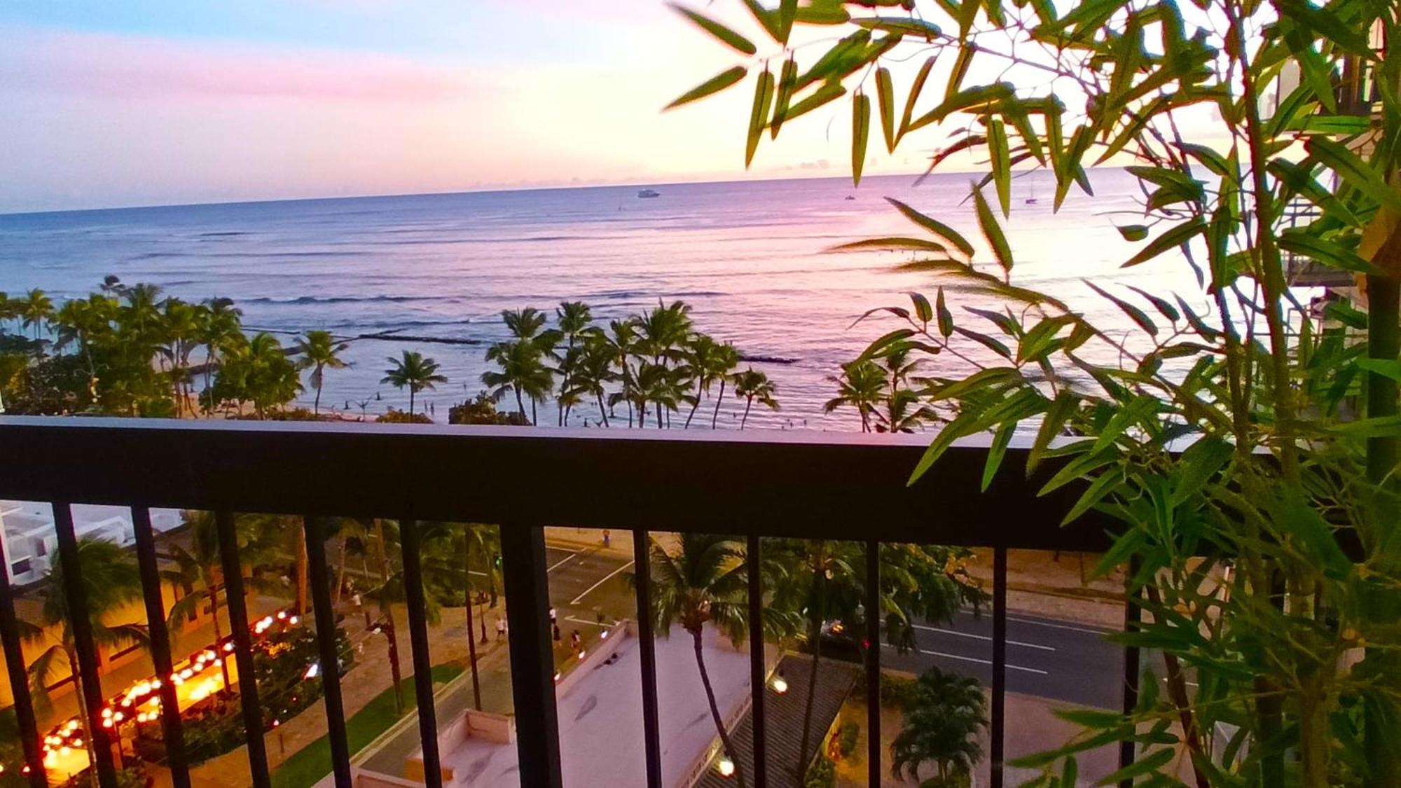 Waikiki Tower *