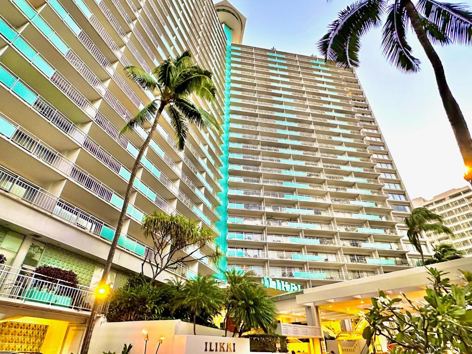 Waikiki Experience! Luxury Oceanview Suite! Honolulu