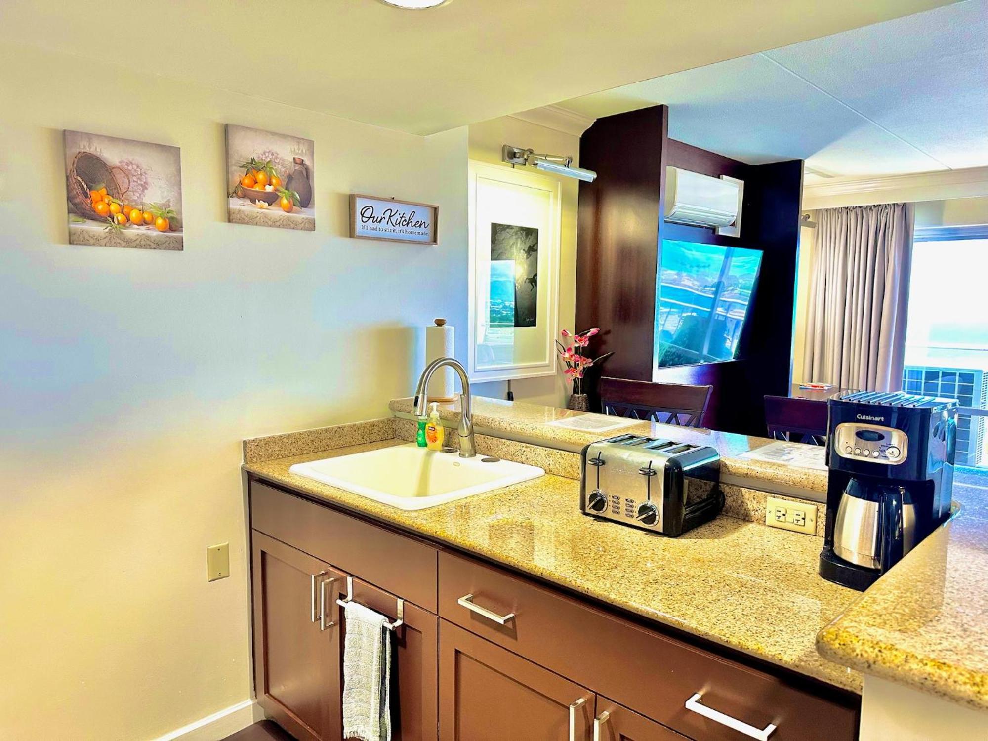 Waikiki Experience! Luxury Oceanview Suite!