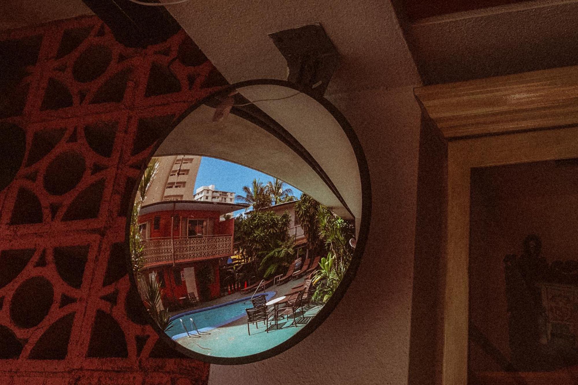 Royal Grove Waikiki Hotel 2*