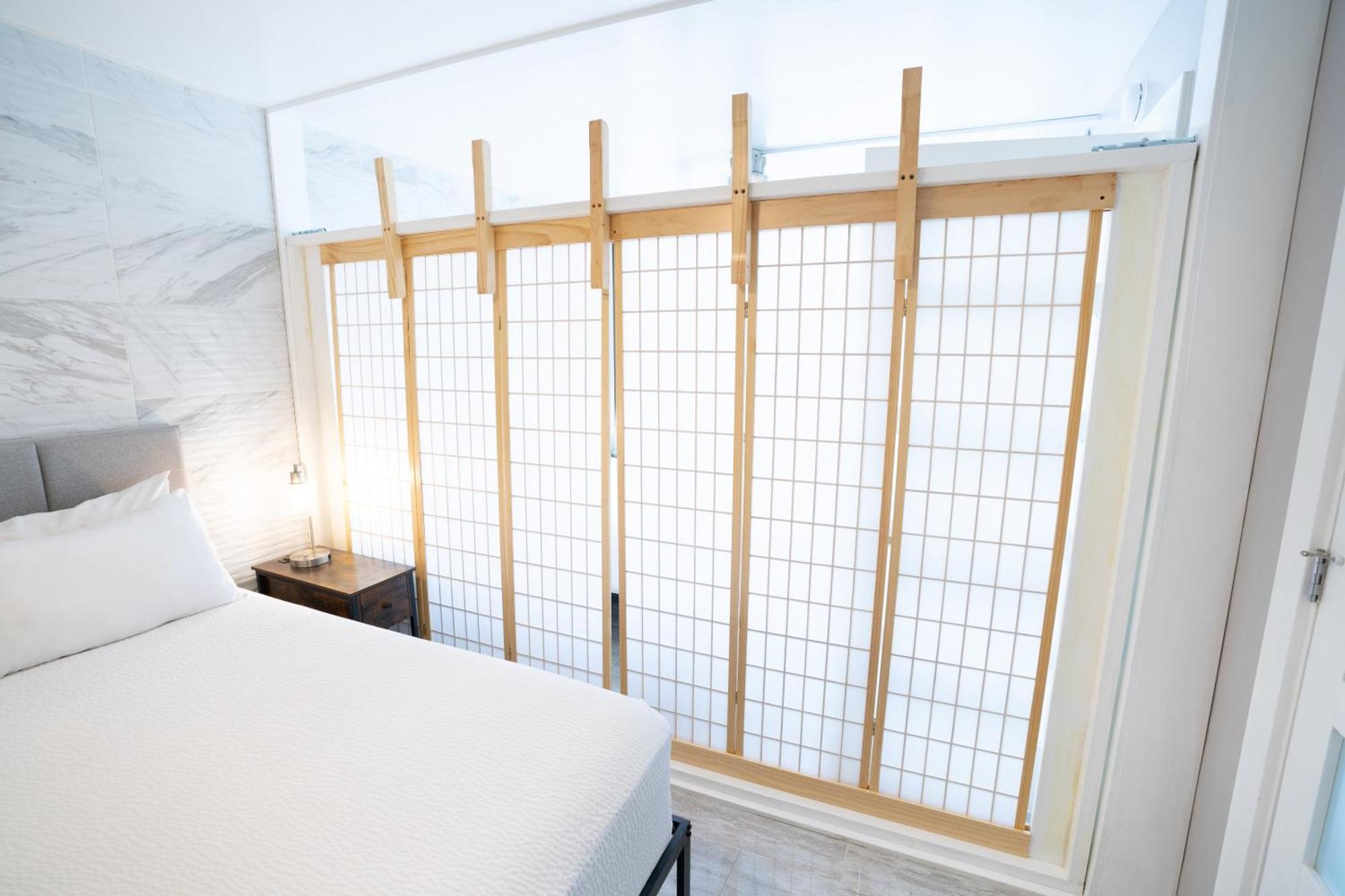 Newly Remodeled - 30th Floor With Epic Mountain Views Apartment