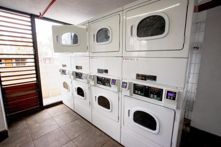 Magical Mountain View Escape Apts Apartment Honolulu