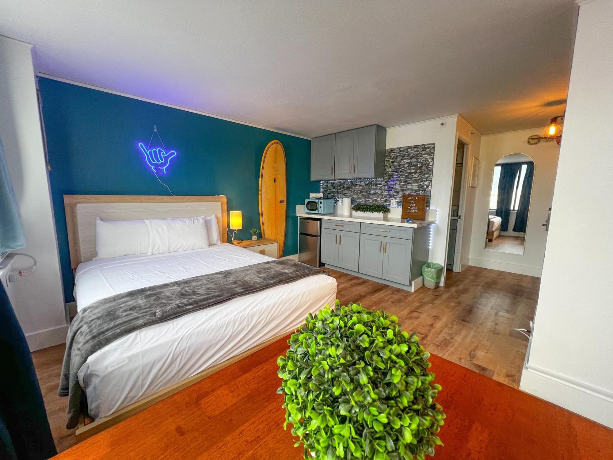 Magical Mountain View Escape Apts Apartment