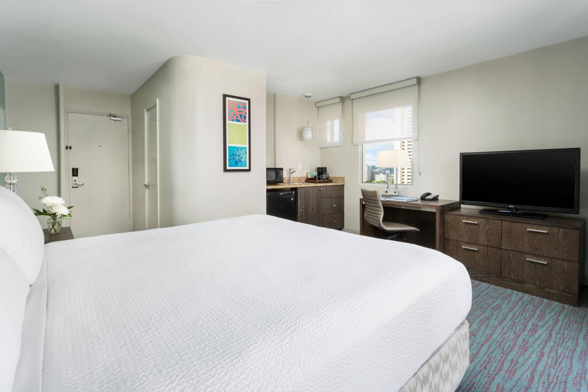 Courtyard By Marriott Waikiki Honolulu