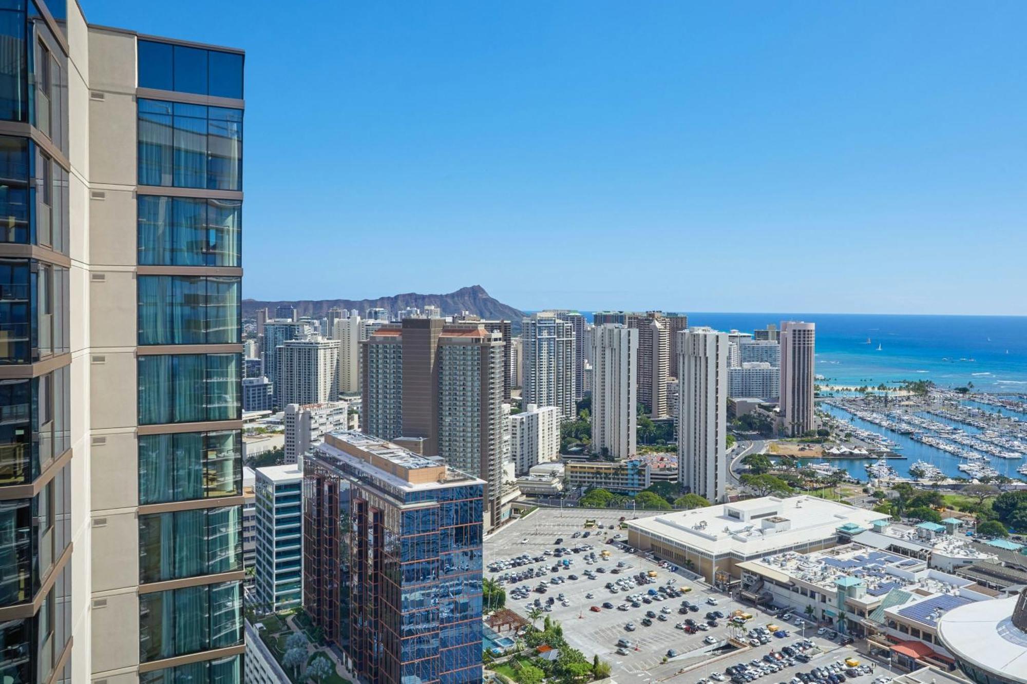 Hotel Renaissance Residences Oahu