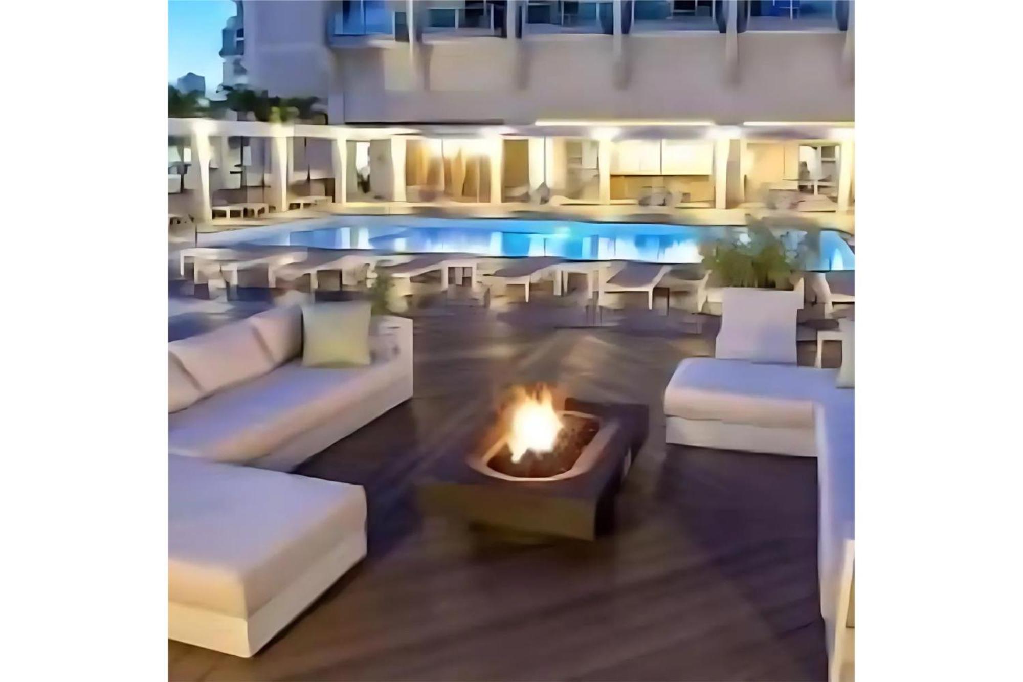 Ala Moana 16th Fl R9 2beds Partial Ocean View Holiday home