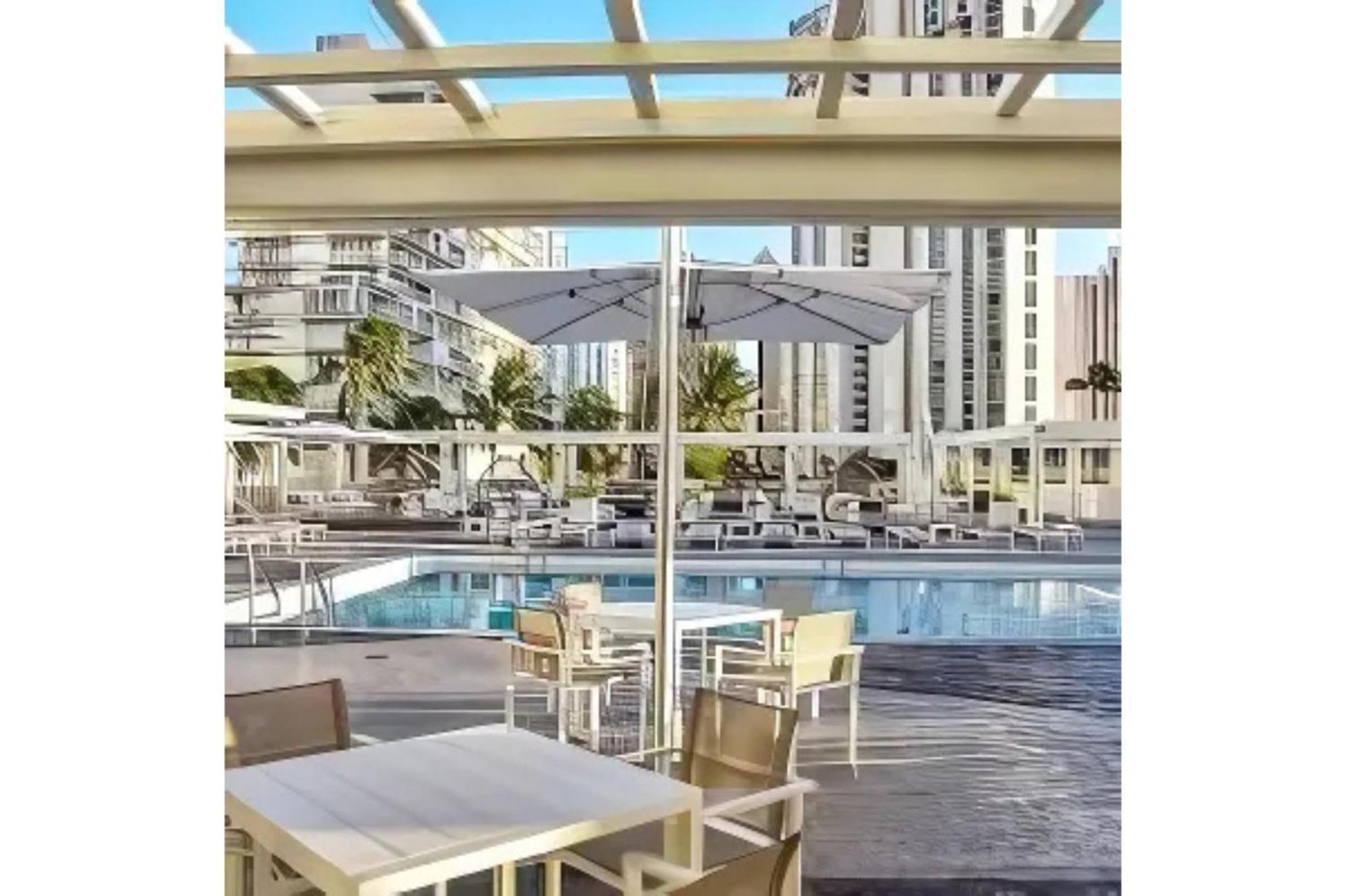 Ala Moana 16th Fl R9 2beds Partial Ocean View Holiday home Honolulu