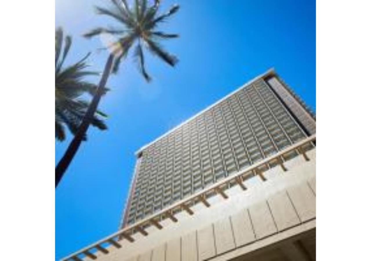 Ala Moana 16th Fl R9 2beds Partial Ocean View Holiday home *