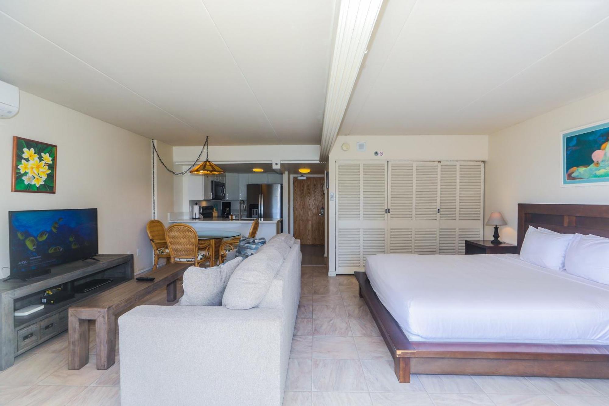 Apartment Ilikai Tower One Bedroom Lagoon View Waikiki With Lanai & Free Wifi Honolulu