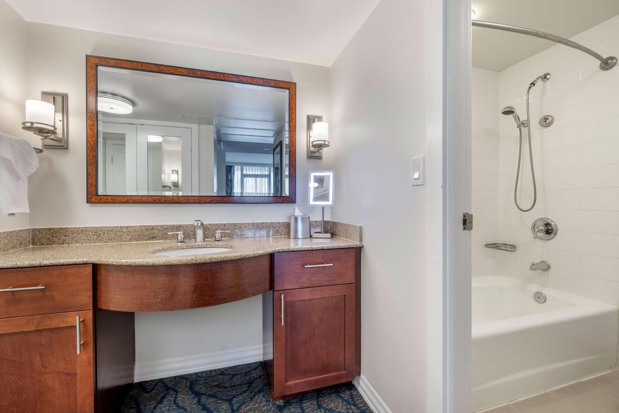 Hilton Grand Vacations Club At Hilton Hawaiian Village Resort