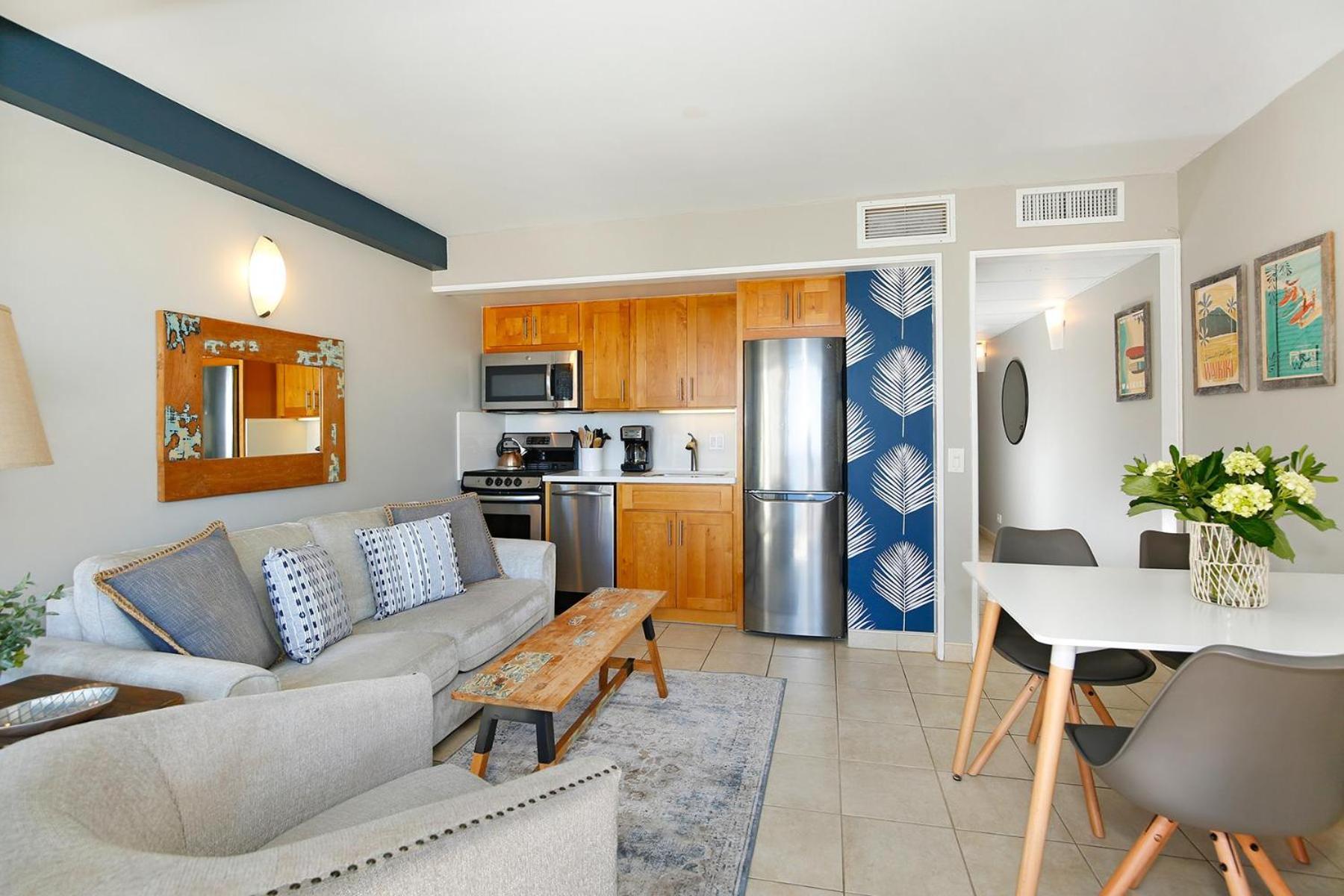Waikiki Park Heights #1707