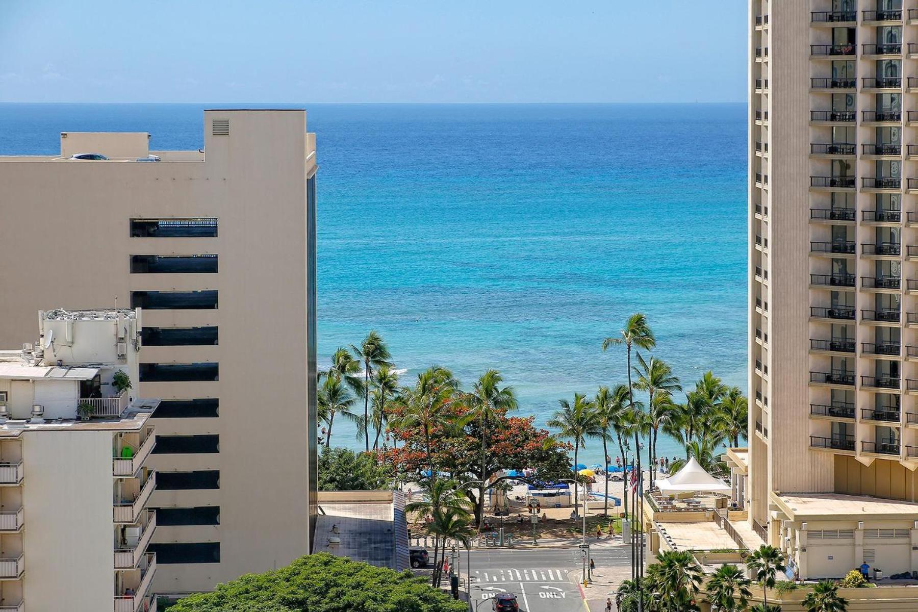 Waikiki Park Heights #1707 Bed & Breakfast