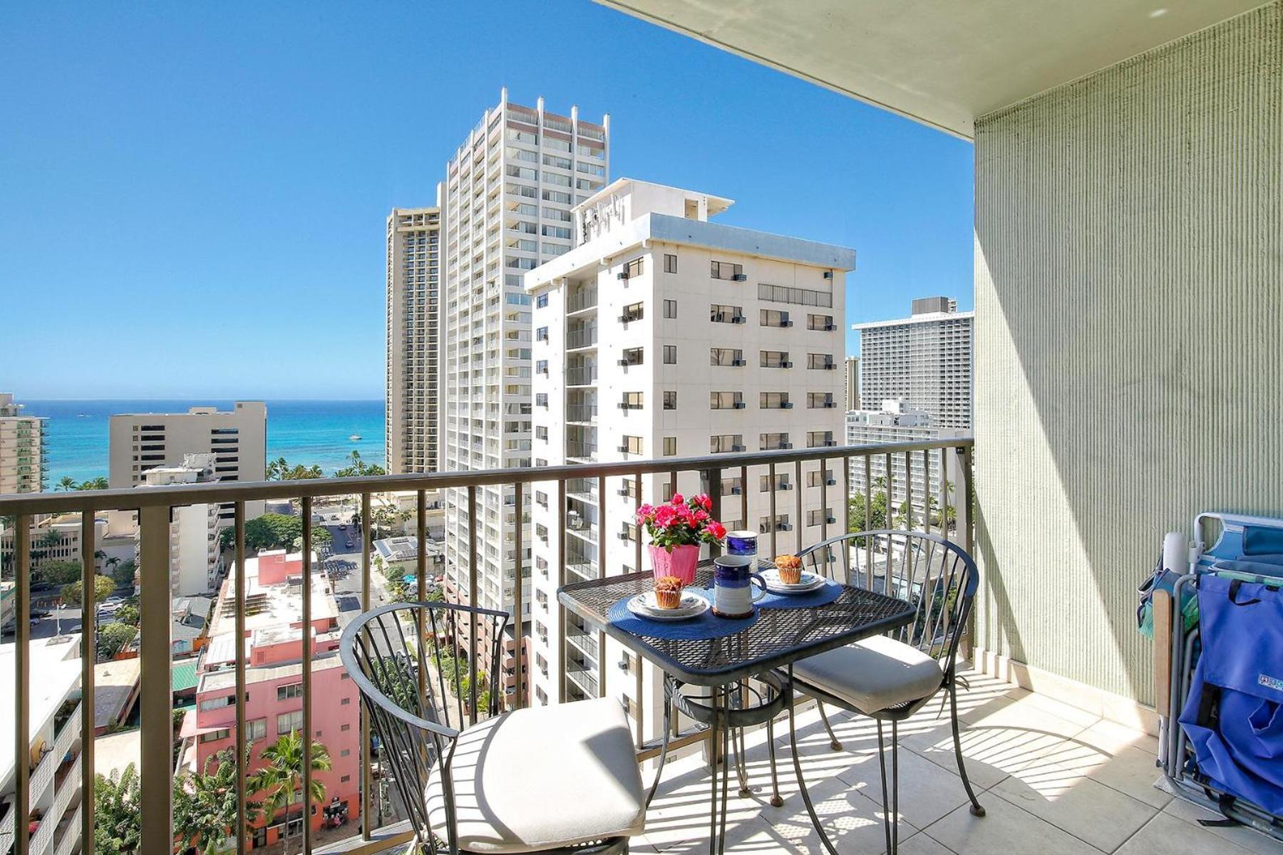 Waikiki Park Heights #1707 Bed & Breakfast Honolulu