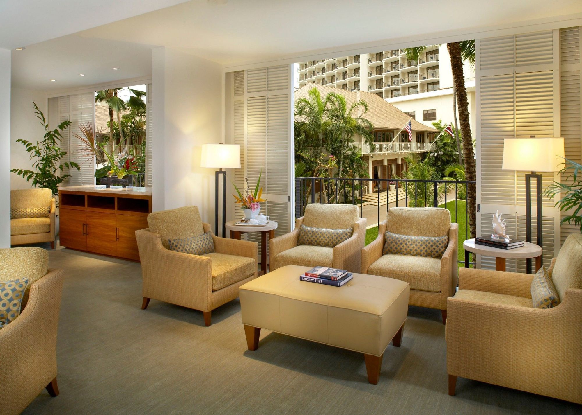 Resort Halekulani - No Fee 5*